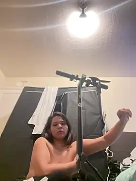 Snapshot of Dnasty1408 chatting on December 2024 02:42:01 AM Dnasty1408 online show from December 2024 02:42:01 AM