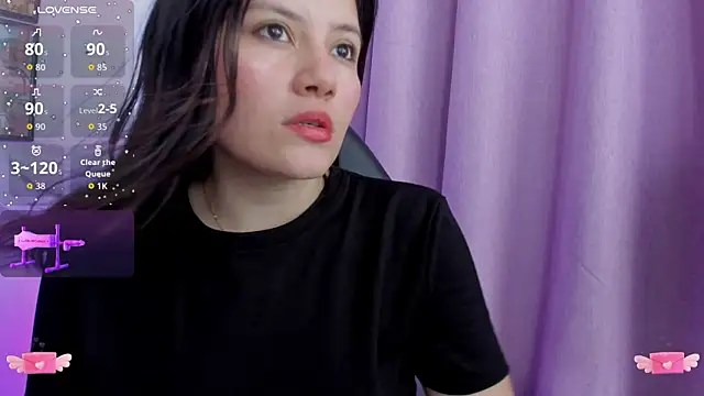 Snapshot of Carolina_Burninng chatting on September 2025 10:38:02 PM Carolina Burninng online show from September 2025 10:38:02 PM