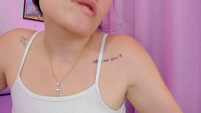 Carolina Burninng online show from March 2026 09:20:01 PM