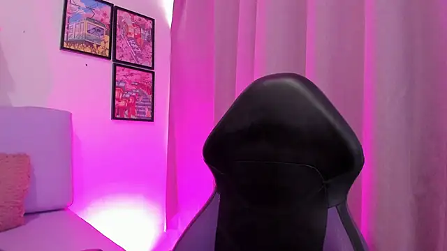 Carolina Burninng online show from February 2026 08:41:02 PM