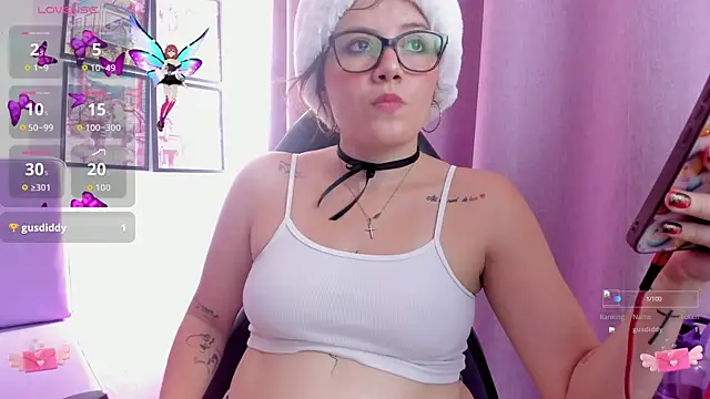 Snapshot of Carolina_Burninng chatting on December 2025 05:11:01 PM Carolina Burninng online show from December 2025 05:11:01 PM