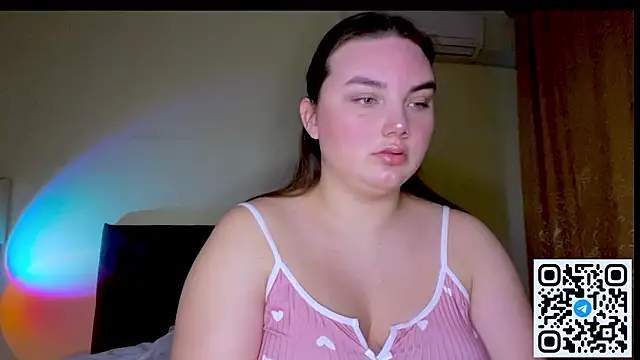 Dreamyblushfairy online show from March 2026 04:21:01 PM