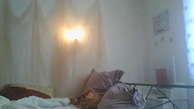 Snapshot of BELLAMORGANE1 chatting on January 2025 03:44:01 PM BELLAMORGANE1 online show from January 2025 03:44:01 PM