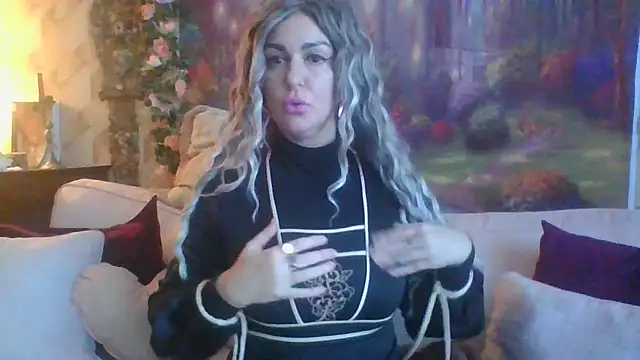 Snapshot of BELLAMORGANE1 chatting on December 2024 03:11:02 PM BELLAMORGANE1 online show from December 2024 03:11:02 PM