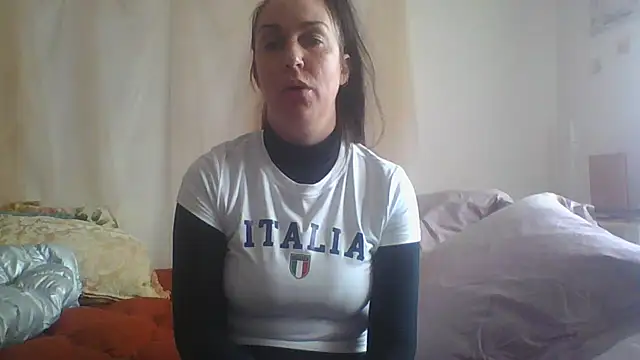 Snapshot of BELLAMORGANE1 chatting on February 2025 11:42:01 AM BELLAMORGANE1 online show from February 2025 11:42:01 AM