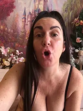 Snapshot of BELLAMORGANE1 chatting on January 2026 02:42:02 PM BELLAMORGANE1 online show from January 2026 02:42:02 PM