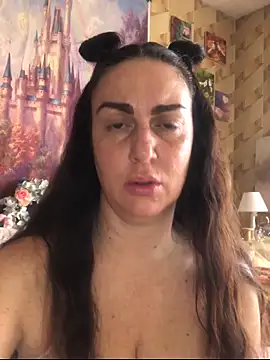 Snapshot of BELLAMORGANE1 chatting on February 2026 01:51:02 PM BELLAMORGANE1 online show from February 2026 01:51:02 PM