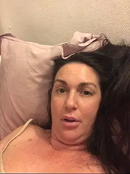 BELLAMORGANE1 online show from May 2026 07:17:01 PM