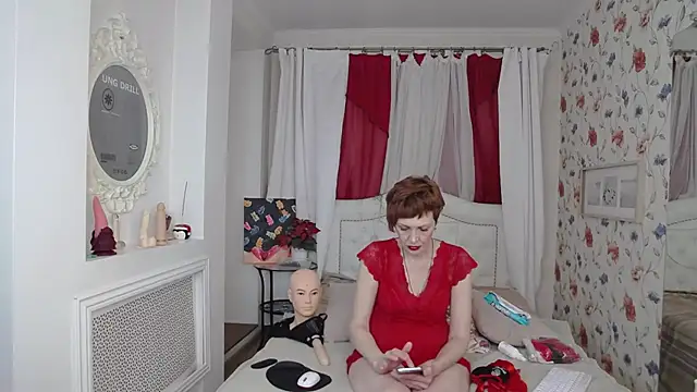 Snapshot of SilviaHart chatting on February 2025 11:42:02 AM SilviaHart online show from February 2025 11:42:02 AM