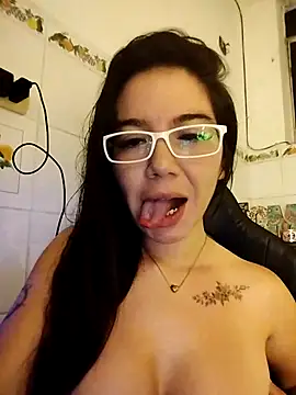 Snapshot of StarSex22 chatting on December 2024 04:43:01 AM StarSex22 online show from December 2024 04:43:01 AM