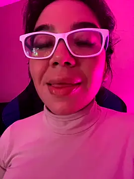 Snapshot of StarSex22 chatting on October 2025 06:16:02 AM StarSex22 online show from October 2025 06:16:02 AM