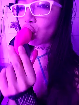 Snapshot of StarSex22 chatting on January 2025 06:56:02 AM StarSex22 online show from January 2025 06:56:02 AM