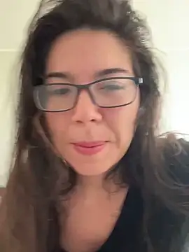 Snapshot of StarSex22 chatting on September 2025 04:18:01 PM StarSex22 online show from September 2025 04:18:01 PM