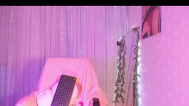 NattSumi online show from January 2025 11:44:02 PM