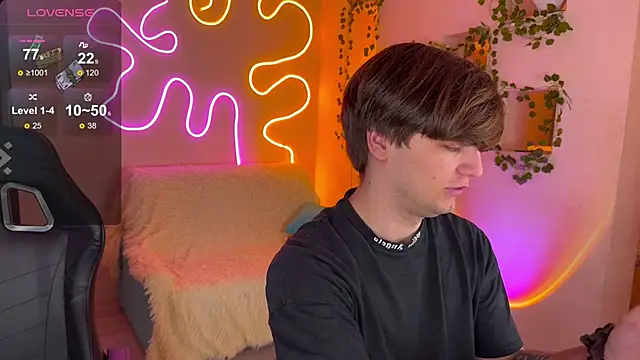 RobertAndLinela online show from November 2025 03:50:02 PM