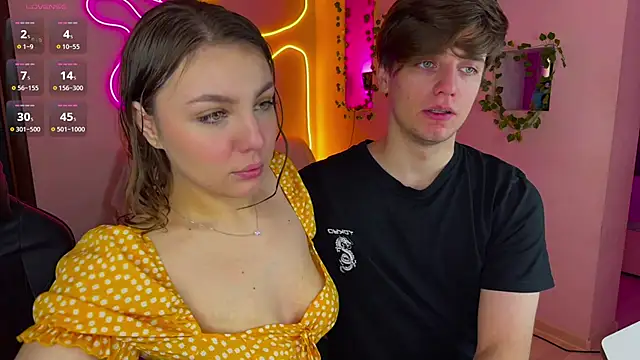 RobertAndLinela online show from March 2025 10:46:01 AM