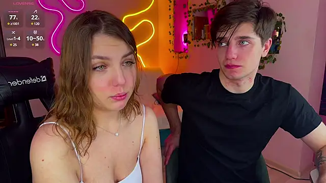RobertAndLinela online show from February 2025 10:33:02 AM