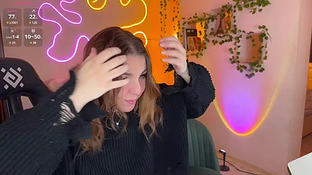 RobertAndLinela online show from November 2025 12:38:01 PM