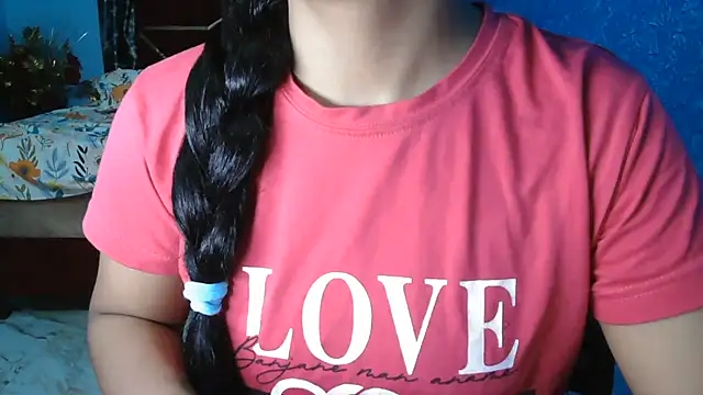Snapshot of Somiya87 chatting on July 2026 06:48:01 PM Somiya87 online show from July 2026 06:48:01 PM