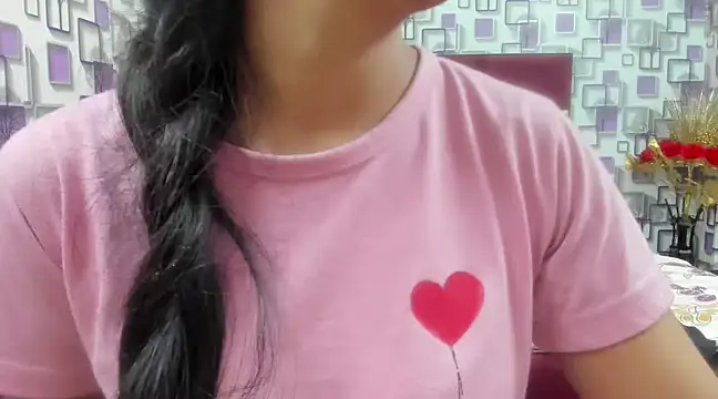 Snapshot of Somiya87 chatting on March 2025 10:51:01 PM Somiya87 online show from March 2025 10:51:01 PM