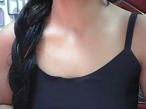 Somiya87 online show from December 2025 03:26:01 PM