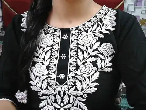 Snapshot of Somiya87 chatting on October 2025 06:20:02 PM Somiya87 online show from October 2025 06:20:02 PM