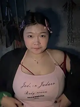 Snapshot of Happyou2 chatting on March 2025 10:37:02 AM Happyou2 online show from March 2025 10:37:02 AM