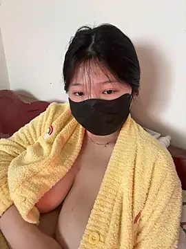 Snapshot of Happyou2 chatting on March 2025 02:11:02 AM Happyou2 online show from March 2025 02:11:02 AM