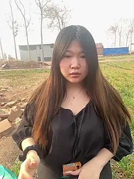 Snapshot of Happyou2 chatting on March 2025 12:43:01 AM Happyou2 online show from March 2025 12:43:01 AM