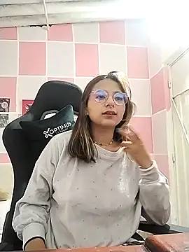 Paulina mosh online show from March 2025 01:45:01 AM