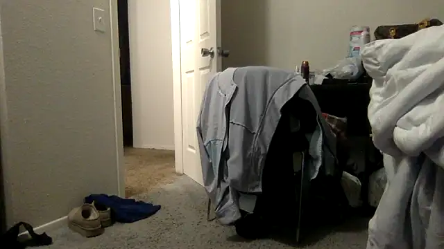 bubblebut420 online show from November 2025 12:37:01 AM