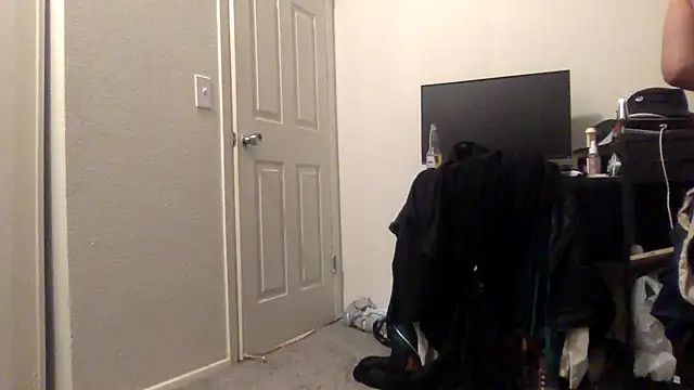 bubblebut420 online show from September 2025 12:50:02 AM