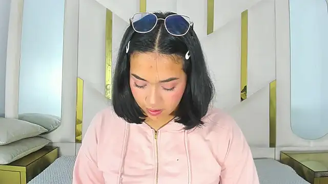 Snapshot of IsabellRodriguez18 chatting on November 2025 03:16:01 AM IsabellRodriguez18 online show from November 2025 03:16:01 AM