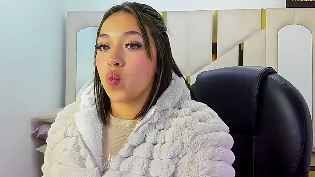 Snapshot of IsabellRodriguez18 chatting on February 2026 02:31:01 AM IsabellRodriguez18 online show from February 2026 02:31:01 AM