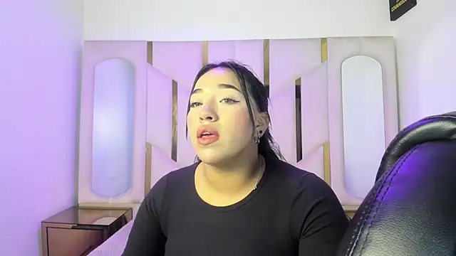 IsabellRodriguez18 online show from May 2026 02:54:02 AM