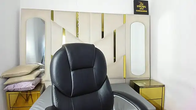 Snapshot of IsabellRodriguez18 chatting on February 2026 04:29:02 AM IsabellRodriguez18 online show from February 2026 04:29:02 AM