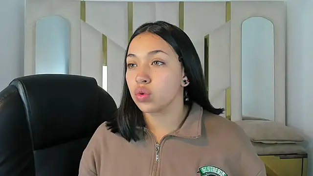 IsabellRodriguez18 online show from October 2025 03:18:02 AM