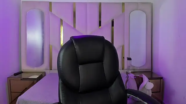 IsabellRodriguez18 online show from May 2026 02:43:01 AM