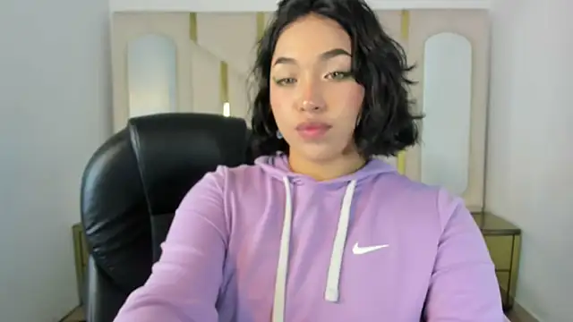 Snapshot of IsabellRodriguez18 chatting on October 2025 03:38:02 AM IsabellRodriguez18 online show from October 2025 03:38:02 AM