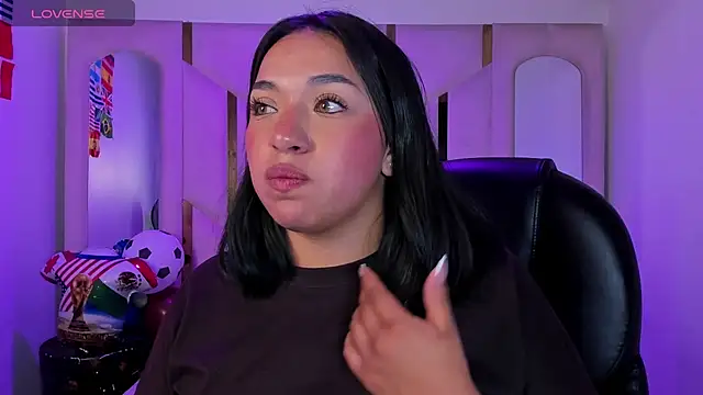 IsabellRodriguez18 online show from June 2026 03:48:02 AM