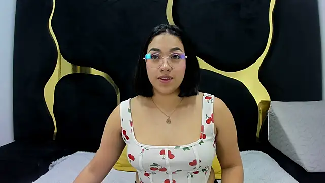Snapshot of IsabellRodriguez18 chatting on November 2025 03:12:02 AM IsabellRodriguez18 online show from November 2025 03:12:02 AM