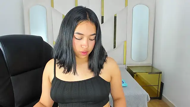 IsabellRodriguez18 online show from October 2025 01:29:01 AM