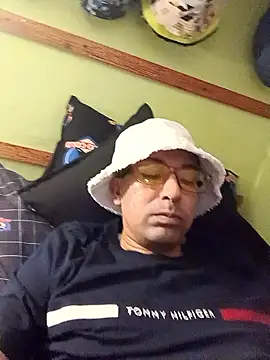 zeus2630 online show from March 2026 12:34:01 AM