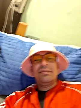 zeus2630 online show from November 2025 02:50:01 PM