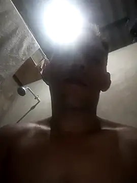 yaxom33 online show from February 2026 01:55:02 PM