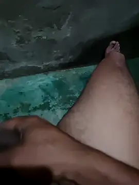 yaxom33 online show from March 2026 12:44:02 AM