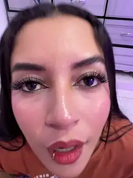 Snapshot of MikeAndJessy chatting on September 2025 02:49:02 AM MikeAndJessy online show from September 2025 02:49:02 AM
