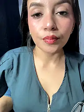 MikeAndJessy online show from November 2025 07:24:02 PM