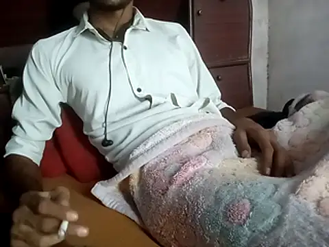 IamRentedBoybfriend online show from November 2025 04:11:02 PM