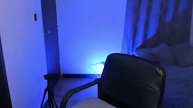 nala-saphir online show from December 2025 07:19:02 AM